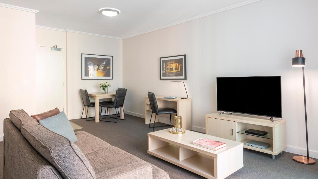 Oaks Brisbane Festival Suites Екстер'єр фото