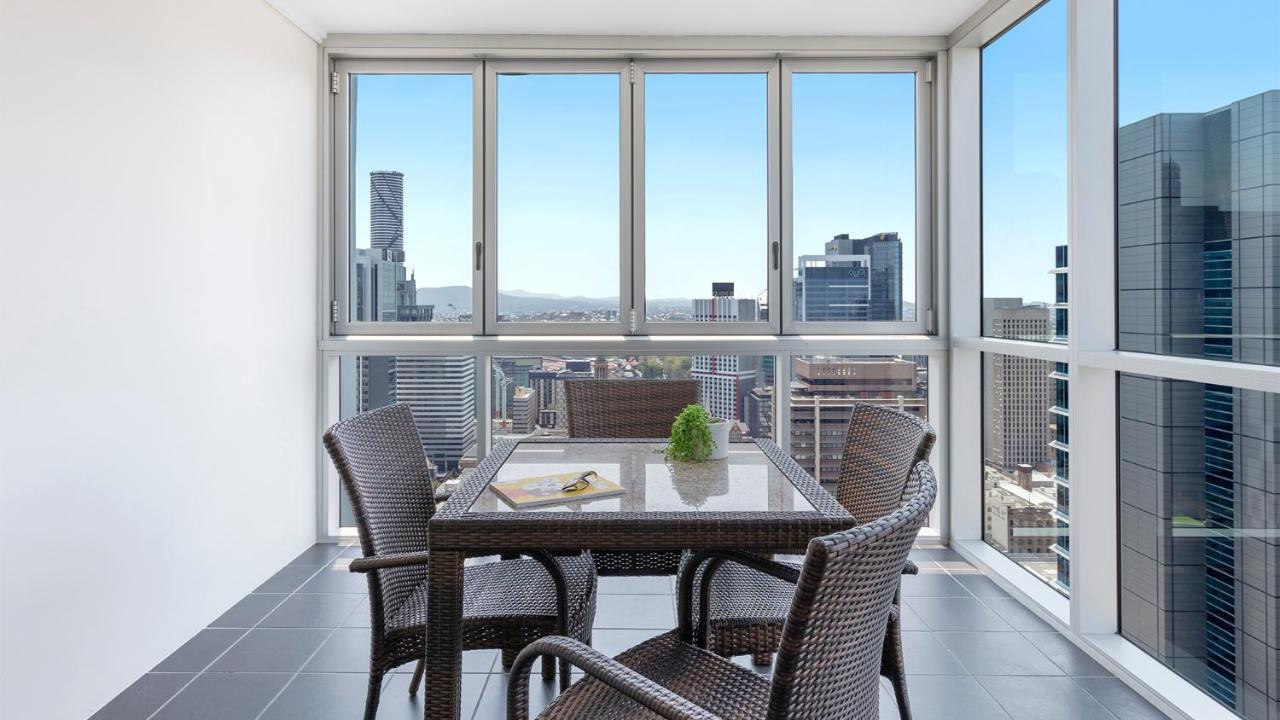 Oaks Brisbane Festival Suites Екстер'єр фото